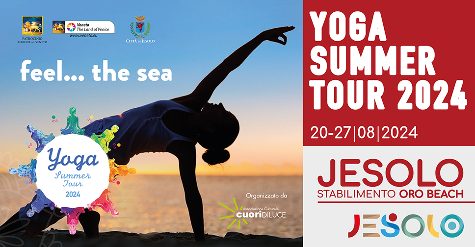 Yoga Summer tour a Jesolo dal 20 al 27 agosto 2024 - foto di una ragazza mentre pratica yoga in spiaggia 